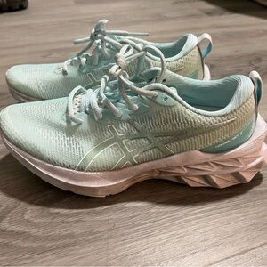 ASICS Women's Light Blue Running Shoes